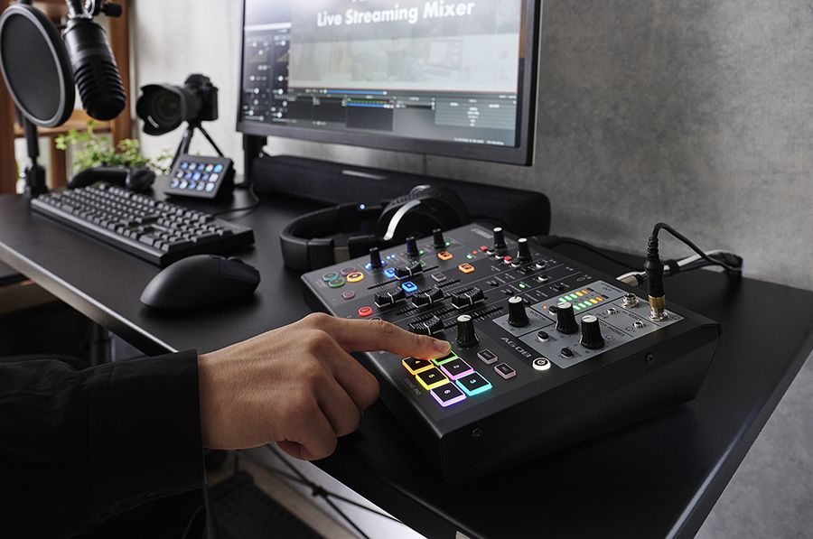 Yamaha AG08 Live Streaming Mixer – official Yamaha product image 3