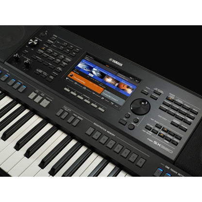 Yamaha PSR-SX920 — touchscreen detail