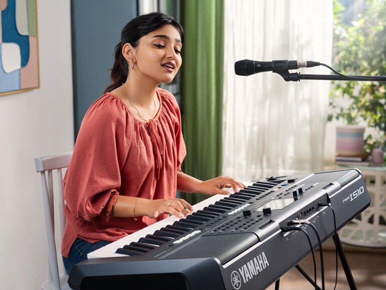 Yamaha PSR-I510 microphone input and connections