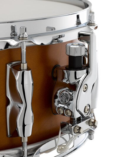 Q-type strainer on the Yamaha Recording Custom RBS1455 birch snare drum
